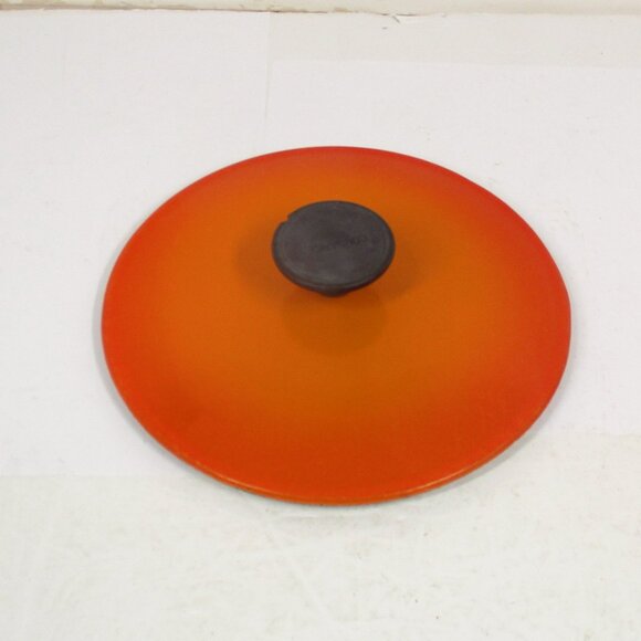 Vintage LE CREUSET Wood-Handle Sauce Pot #18 Orange with Poor Spout France - Picture 9 of 10